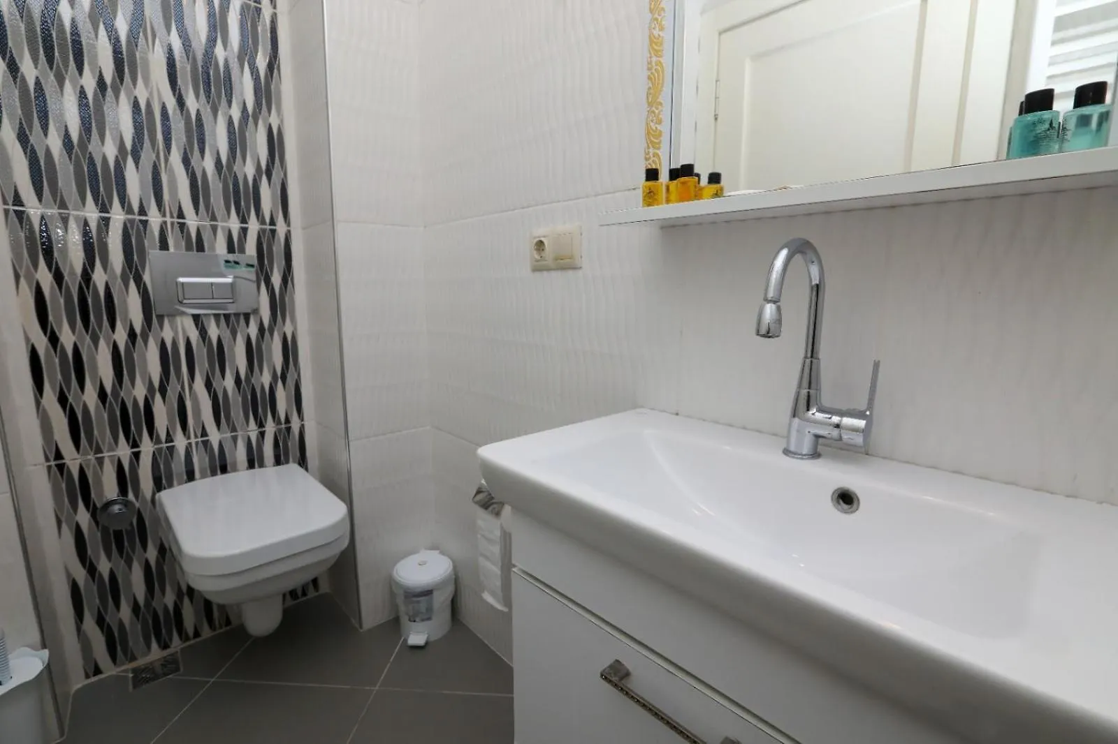 Magnolia Hause With Terrace 200 Meters From Taksim Apartment Istanbul