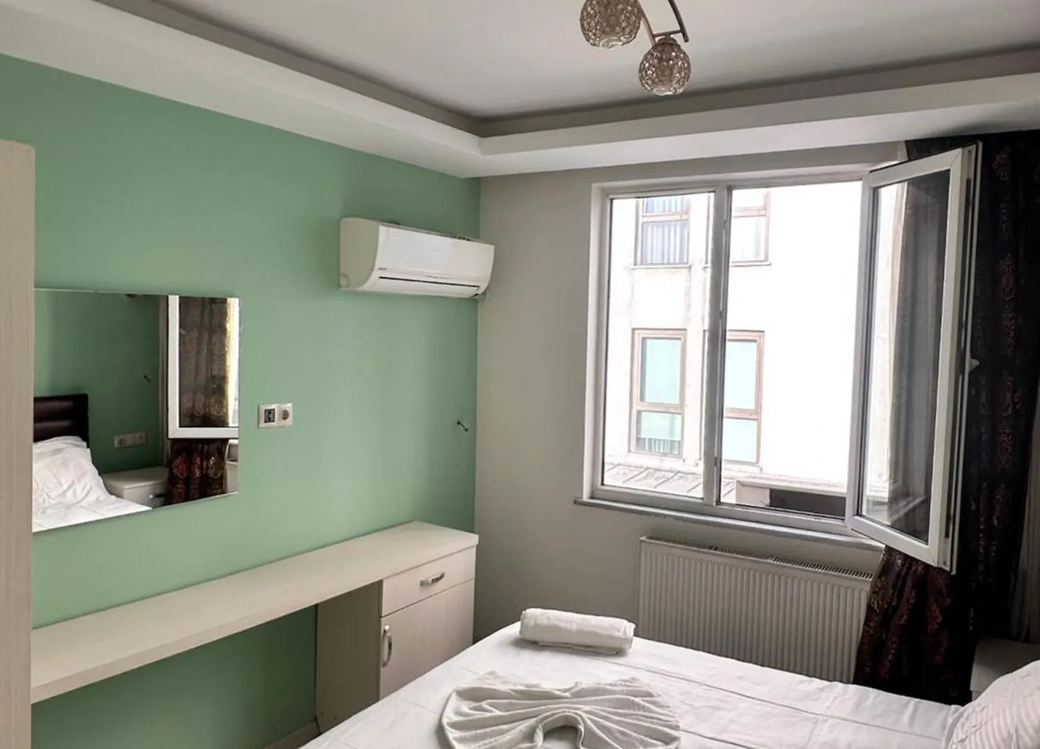 Magnolia Hause With Terrace 200 Meters From Taksim Apartment Istanbul