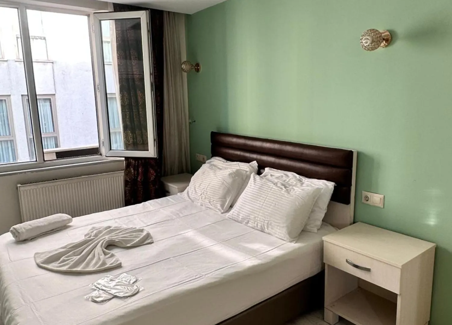 דירות איסטמבול Magnolia Hause With Terrace 200 Meters From Taksim