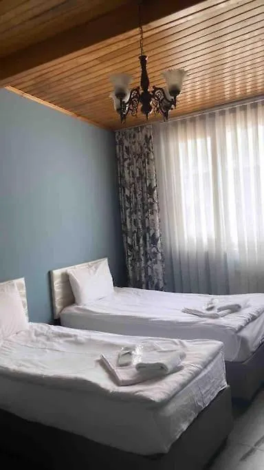 דירות איסטמבול Magnolia Hause With Terrace 200 Meters From Taksim טורקיה