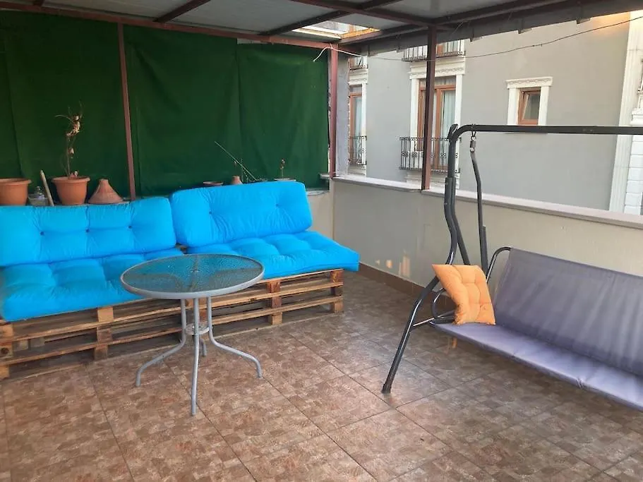 דירות איסטמבול Magnolia Hause With Terrace 200 Meters From Taksim
