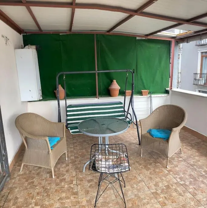 דירות איסטמבול Magnolia Hause With Terrace 200 Meters From Taksim