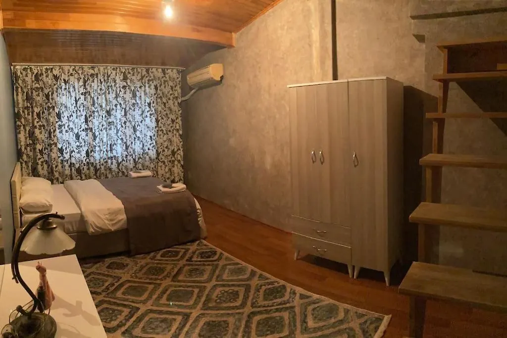 דירות איסטמבול Magnolia Hause With Terrace 200 Meters From Taksim טורקיה