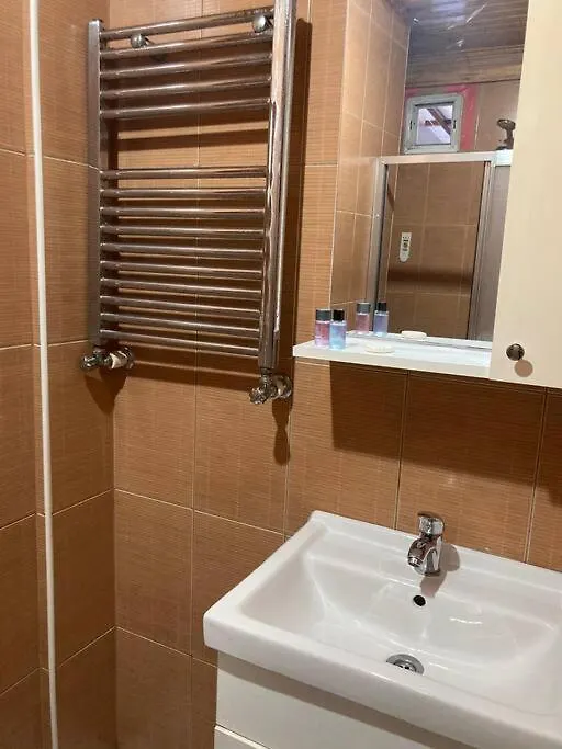 דירות איסטמבול Magnolia Hause With Terrace 200 Meters From Taksim טורקיה